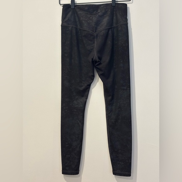 Athleta Elation Misty Lace Tight Womens Leggings Size Small Gray / Black - Picture 5 of 9